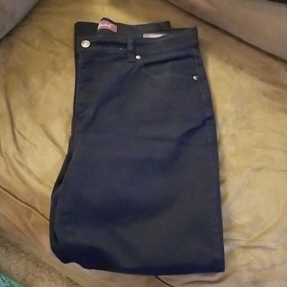 Pants Bundle Buy 1 GET 1 FREE ♡ - Picture 12 of 15